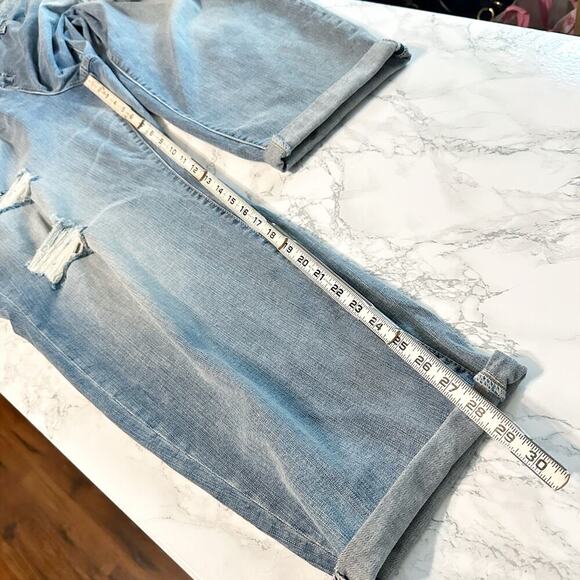 Torrid Boyfriend Straight Blue Jeans No Way Jose Distressing Plus Size 28 - New - Picture 11 of 11